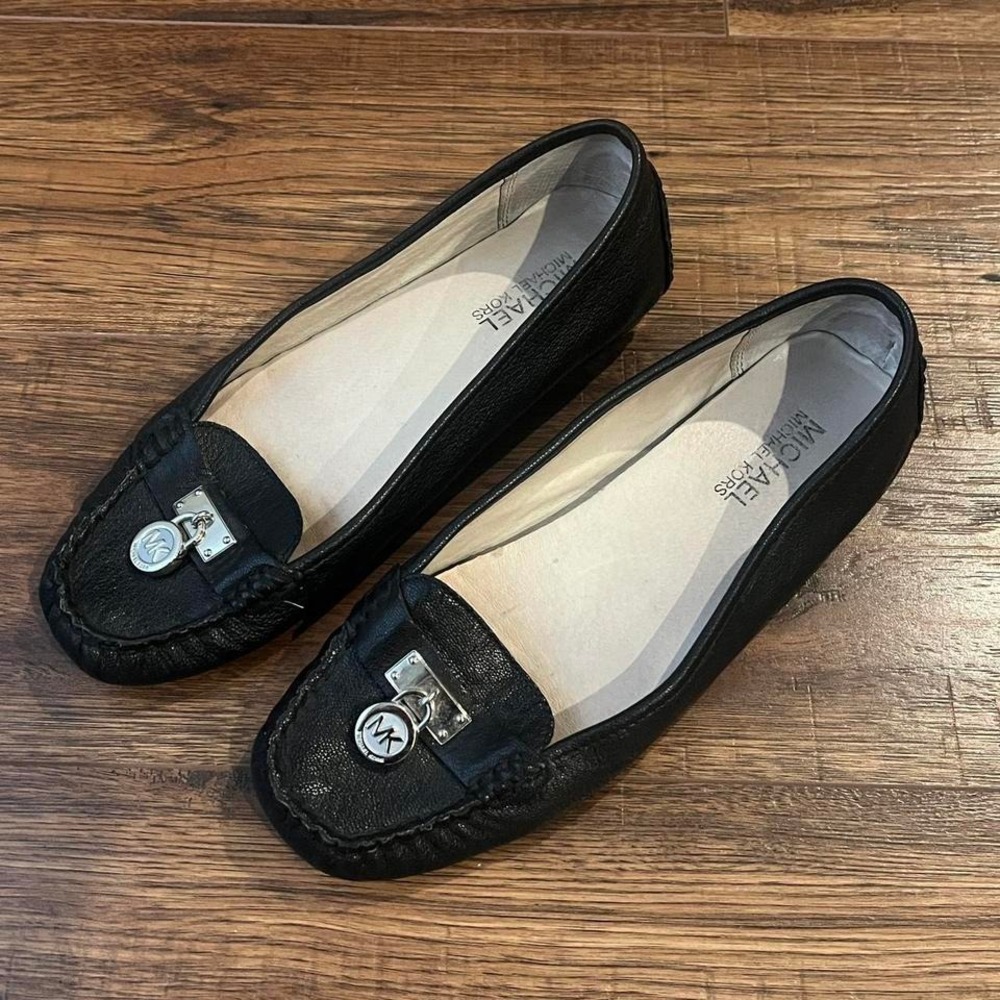 Michael Kors Black Leather Ballet Flats Rubber Sole Women 7 Preppy Casual‎ Work